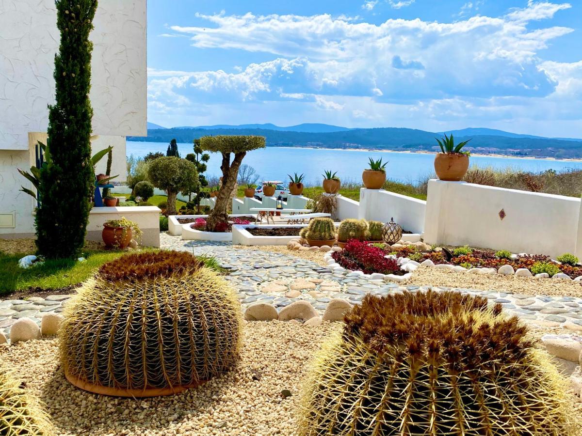 Aparthotel Casa De Oro Alma Sosopol Exterior foto